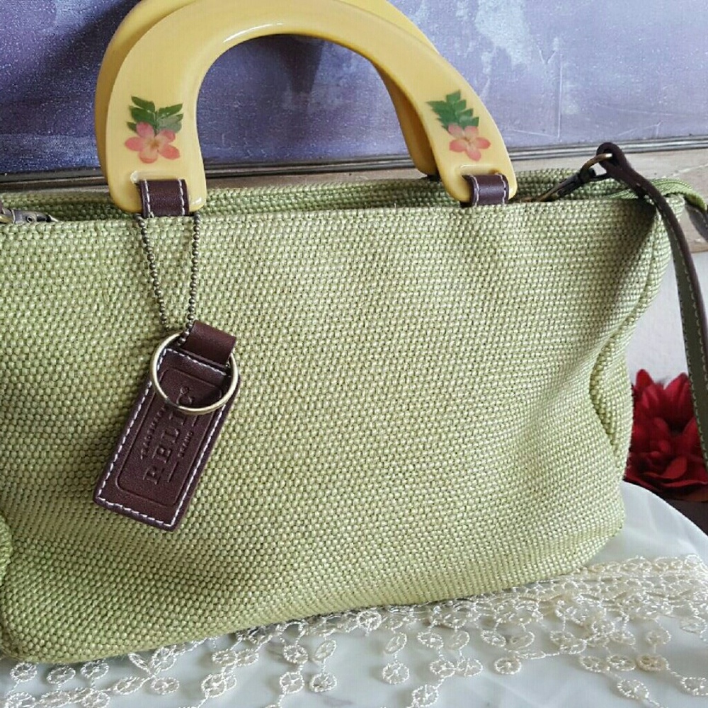 RELIC PURSE..!! 👛 - Picture 2 of 3